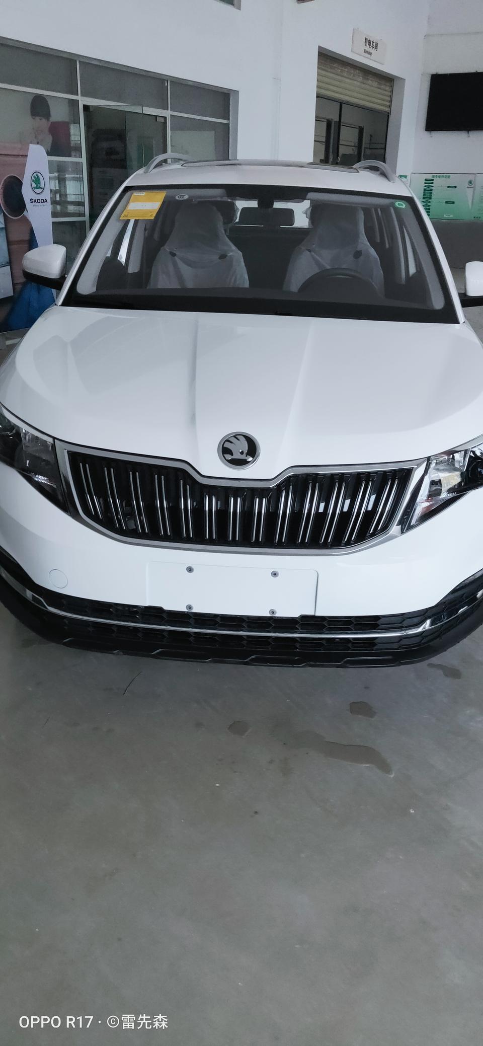 柯米克1.5L自动舒适版,裸车10600。一月22号买的，开了560公里，油耗感觉还行，空间也挺不错的。起步有点肉，开车过程中换挡顿挫感强。