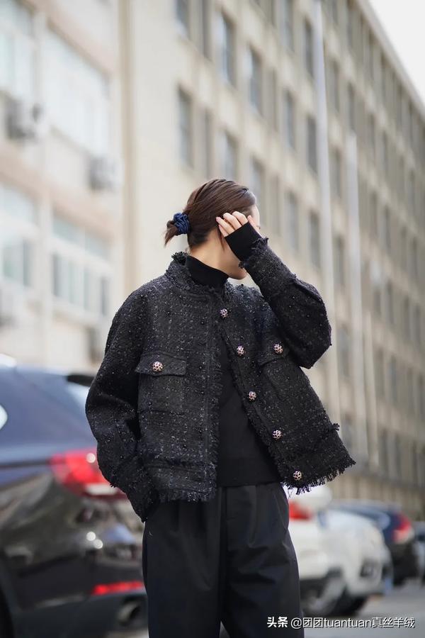 蚕丝和柞蚕丝的区别哪个好（蚕丝和柞蚕丝的区别哪个好一些）