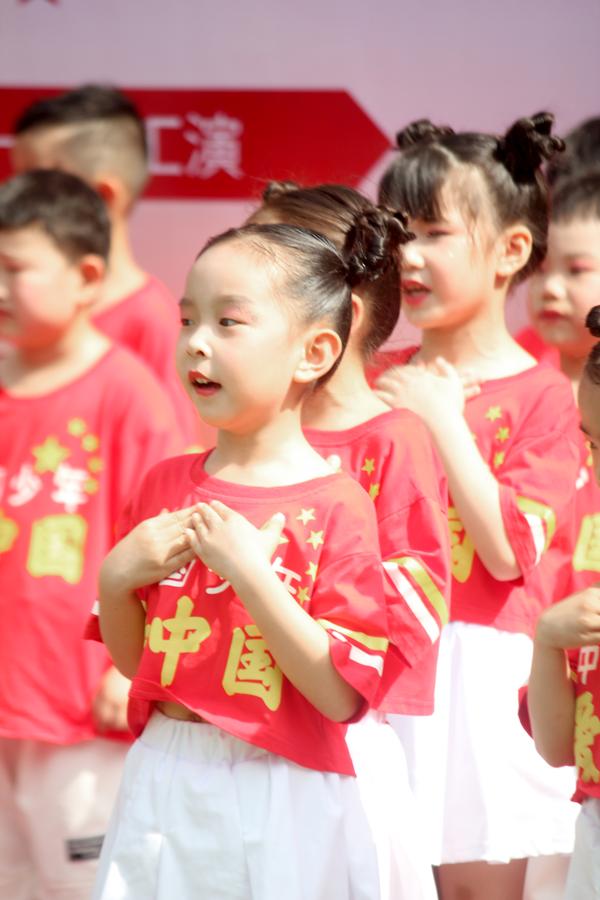 古风舞蹈六一儿童节(古风舞蹈六一儿童节扇子舞)