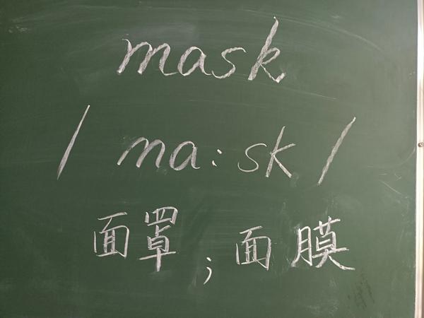 朋友圈暗示骂某个人的句子（嫌弃朋友圈骂人的语句）