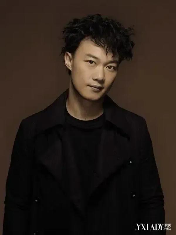 有一首歌叫慢慢什么的歌曲(歌词中有慢慢的歌曲女生唱的)