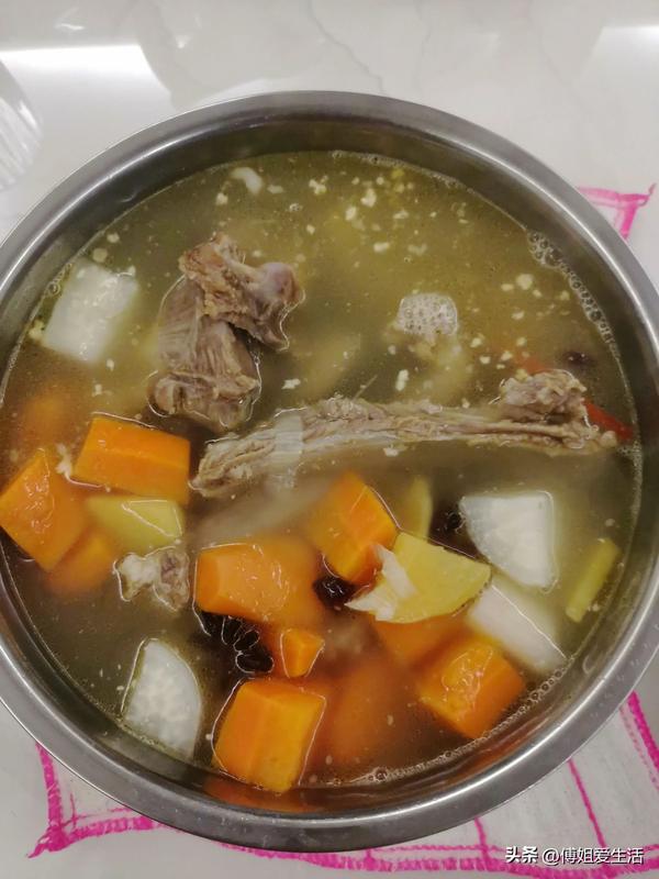 清炖羊肉怎么做(清炖羊肉怎么做最好吃视频)