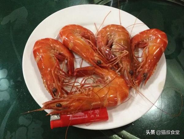怎样煮白灼虾（怎样煮白灼虾不黑头）