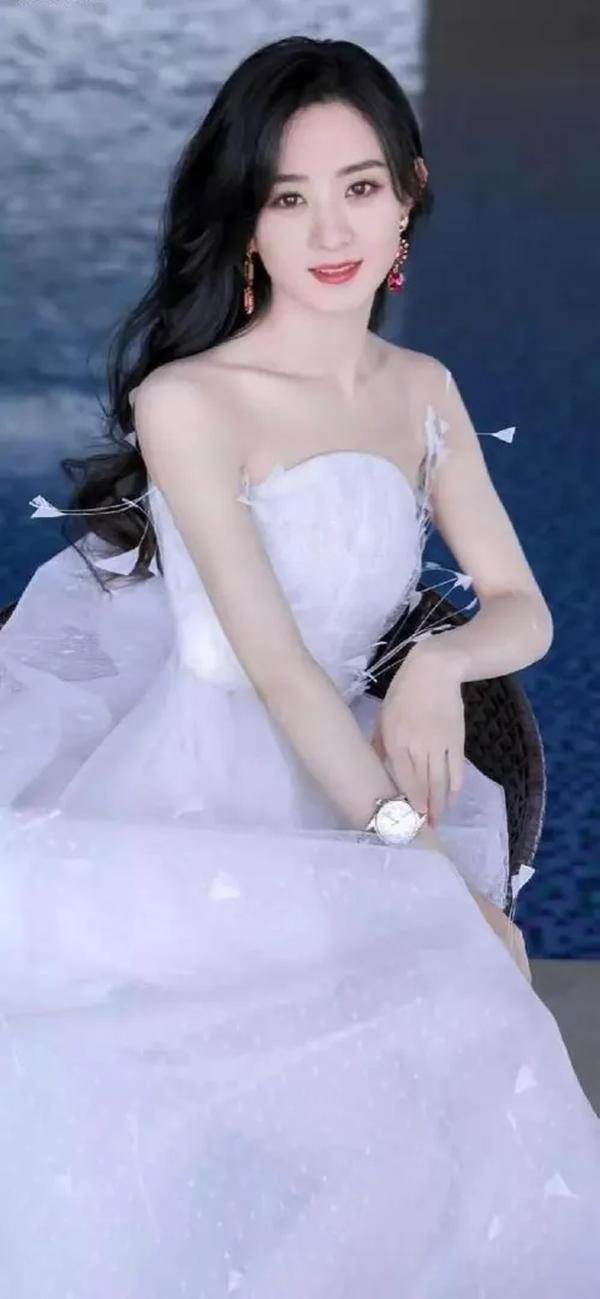 奢侈品代言人(奢侈品代言人和大使的区别)