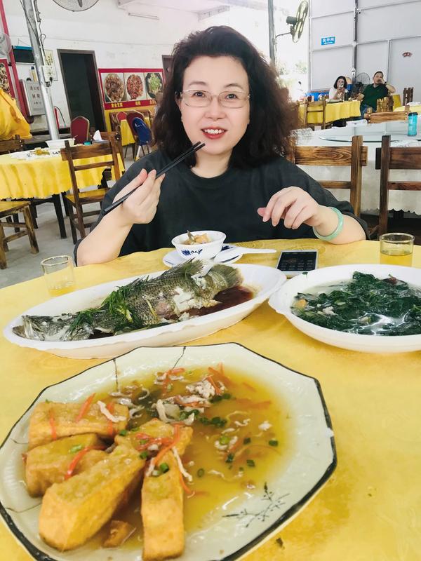 赏鱼的优美句子（赏鱼的优美句子）