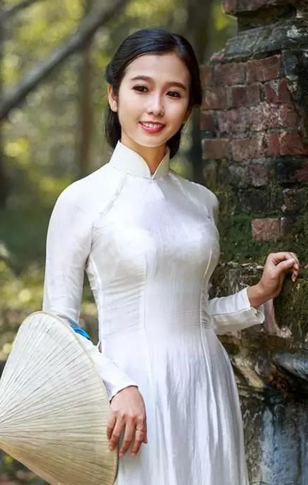 1979年9月属羊的人什么命（1979年9月属羊的人什么命2019）