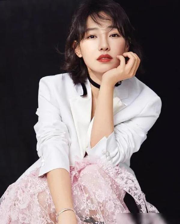 白百何肚子疼（白百何小肚子）