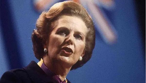 英国铁娘子年轻时照片(英国铁娘子年轻时照片图片)