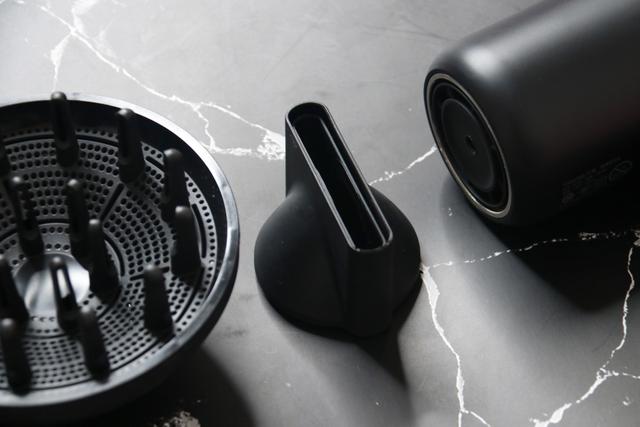 小适高速电吹风上手体验，让头发感受万般呵护