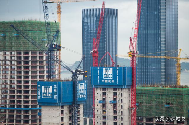 深圳前海片区发展势头迅猛，昔日滩涂地，今日摩天大厦拔地而起