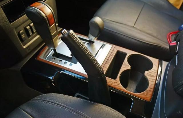图片[6]_耐造不输霸道，3.0L V6动力，还带全时四驱，全进口33万_5a汽车网