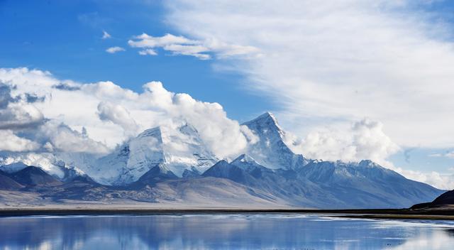 西藏自驾游，什么时间段最合适？从这四个角度来考虑，一准错不了