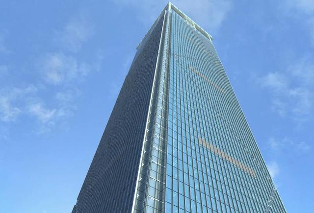 南宁第三高楼，330米金投中心即将封顶