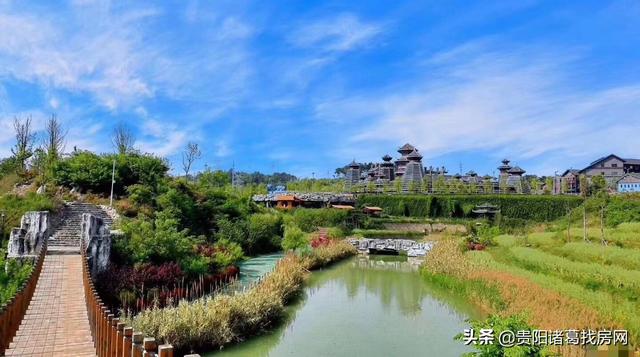 有宅有园、有池有竹、有书有酒 多彩贵州城双拼别墅户型解析