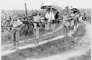 The old photograph of initial stage of the Republi