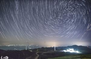 Look together with the person that loves most all 