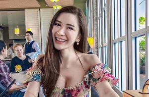 Why does the woman want floriferous money, beautif