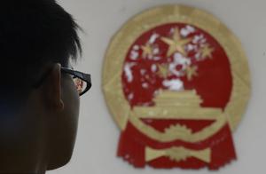 The backside of case of the person that the teenager stabs bully approach to death: Public opinion i