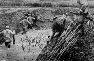 Graveyard bag is the bunder position that passes camouflage so, the liberation army was duped captiv