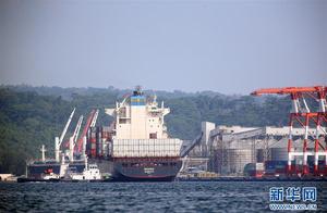 Canadian carry away piles up in Philippine the rub