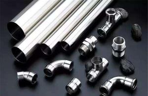 Does bridal chamber decorate discovery plastic con