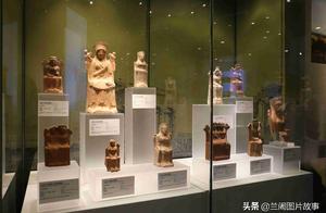 From the Pallas that holds shield statuary color of interior of room going to a grave richly coloure