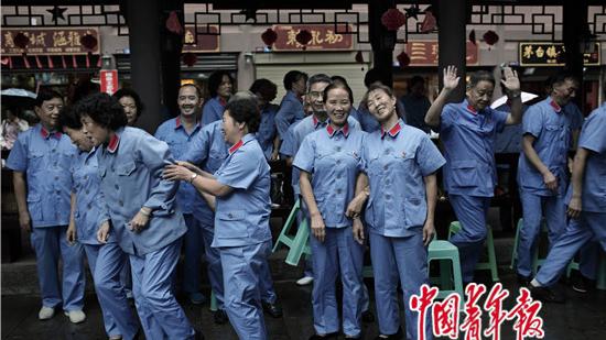 被称为中国**历史上的两个伟大转折点是