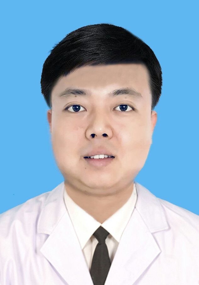 李龙