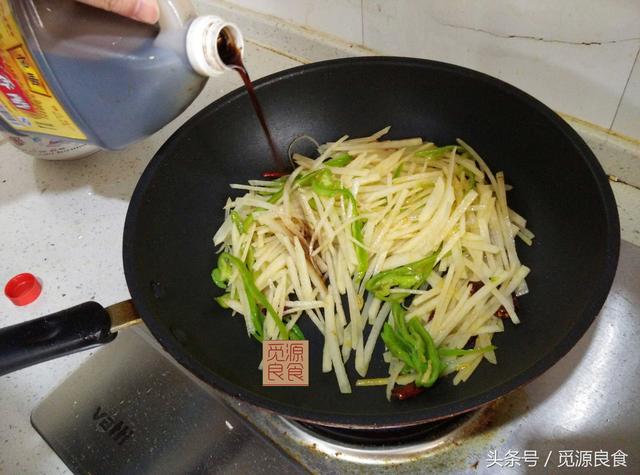 下班后吃什么？为家人做顿饭，8道快手小炒，省时省力还吃的好，吃出满满的幸福感！