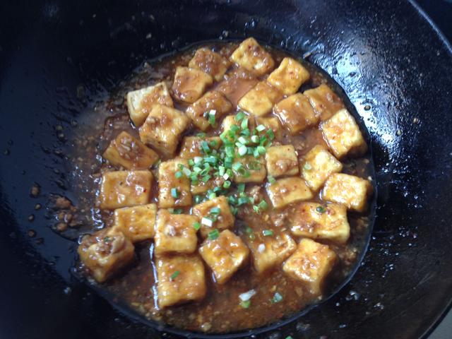 豆腐这样做太好吃了，保你多吃两碗饭！