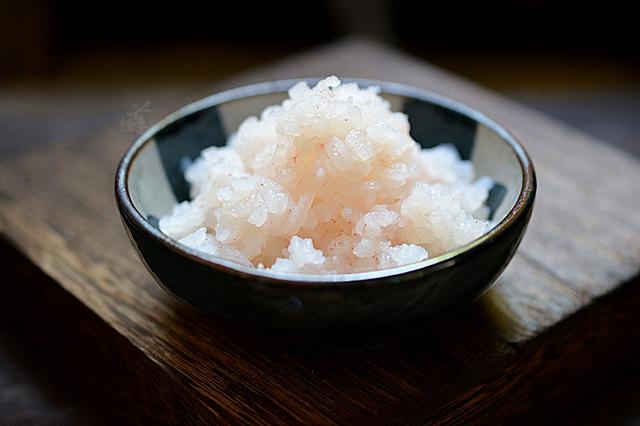 我炒的鸡蛋色泽金黄口感滑嫩，只要掌握这两点你也可以做到