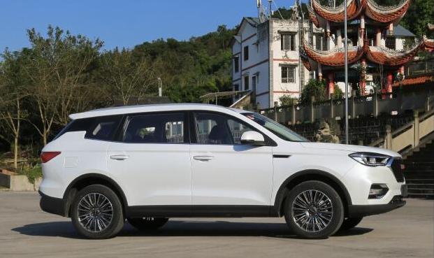 全新潍柴U70正式上市！轴距2.8m 搭载1.5T+6AT