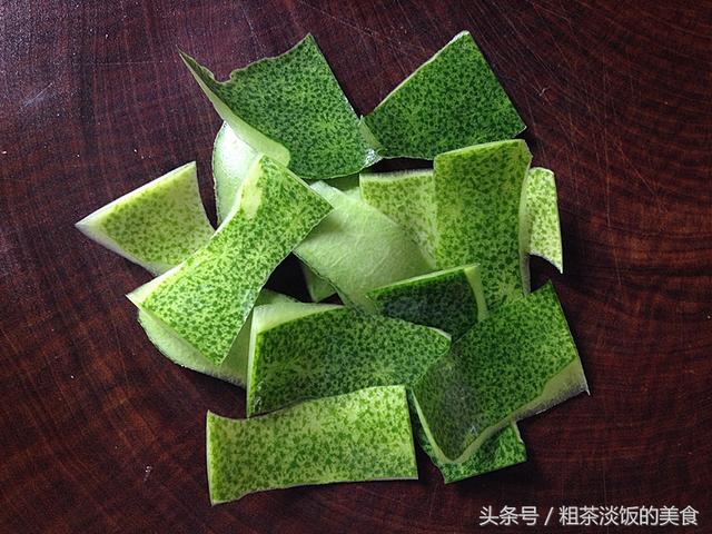 這東西就是個(gè)寶，可惜很多人都把它扔掉，簡(jiǎn)單炒一炒好吃又下飯