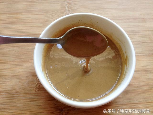不想吃汤面，那就来试试这道拌面，香味十足，吃上一口天天都馋它
