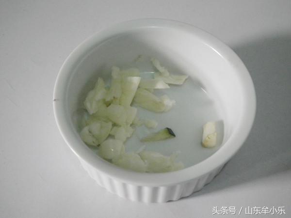 小乐菜单：京菜系列-鱼香素茄丝