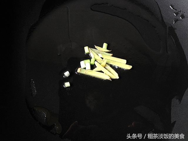 我家经常喝这道汤，不放味精都鲜掉眉毛，几元钱煮一锅好吃还不贵