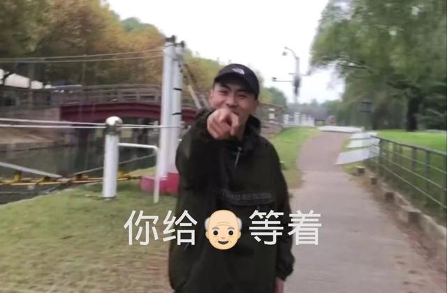 抄袭刘聪的那家公司都道歉了，这群男团粉为啥还在微博喷粪？