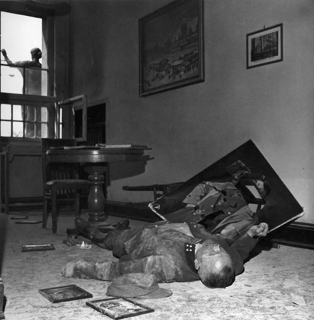 自杀的纳粹军官的女儿,德国,1945年监狱看守,布痕瓦尔德集中营,1944年