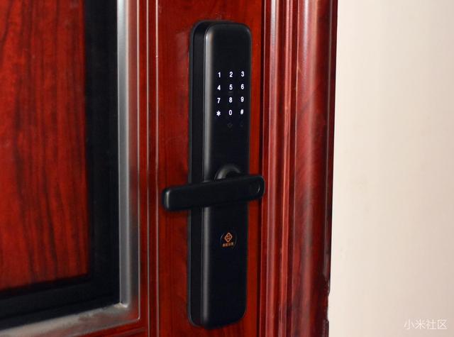 密码门把手(护锁器密码乱了怎么开)