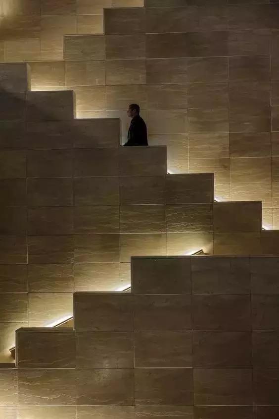 艺术与设计 光 是建筑空间的灵魂