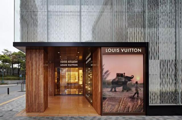简约轻盈的8个lv旗舰店外墙设计