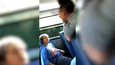 帽子惹祸14岁白人男生校车上被暴打头部受伤 图 桂林生活网