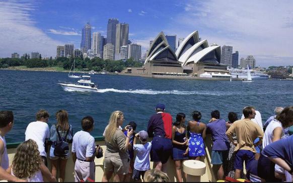 1/3澳人担心解封太快了！75%半年内不想见到海外游客