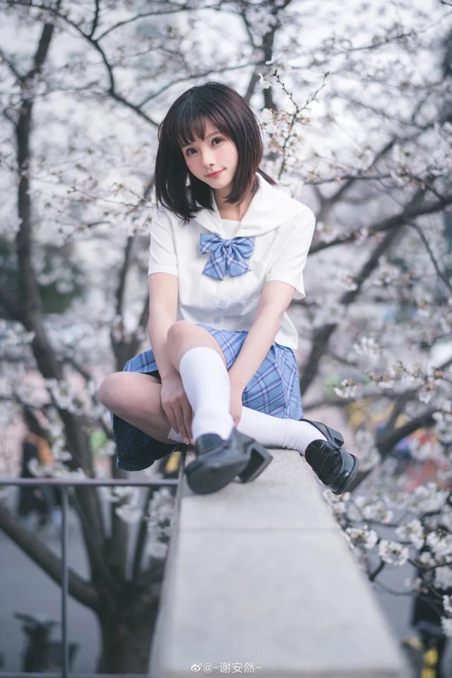 吴亦凡参加的女团选秀节目，里面老妹儿都是什么水平？