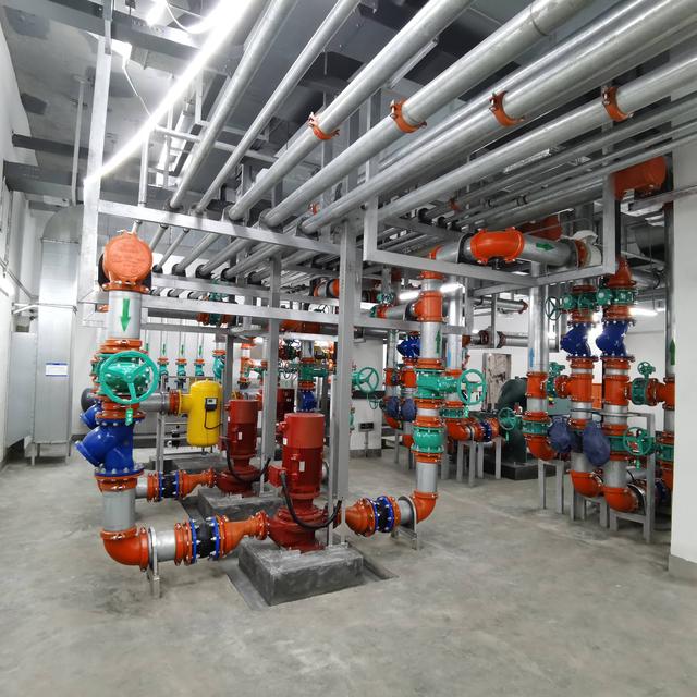 多家单位观摩中铁一局电务公司宁波轨道交通4号线机电项目