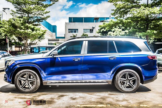 厦门车联荟奔驰gls450车身改色膜迈巴赫双拼色太酷了