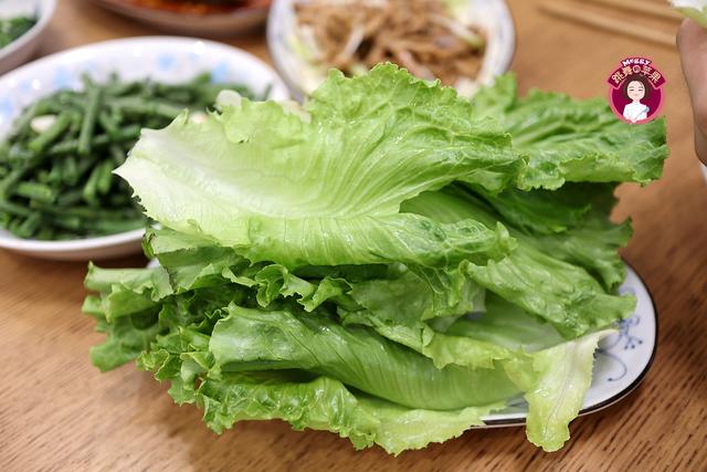 高考生的晚餐吃美了，2荤2素家常菜有亮点，考生家庭可以借鉴