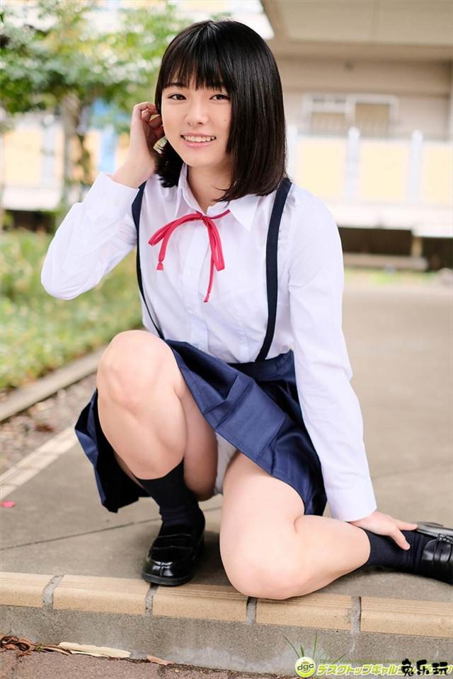 制服的魅力！日本写真界人气偶像叶月翼（叶月つばさ）可爱中却隐藏着奔放的鲜嫩娇躯！