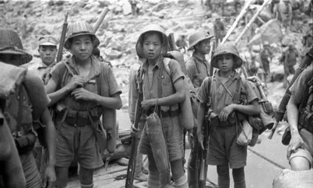 历史上真实的抗日小英雄，一组抗日少年兵的老照片（组图）