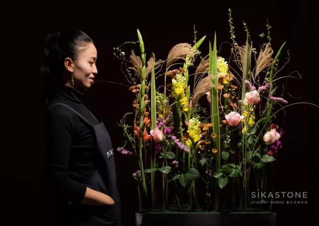 告别贫瘠 找到属于我的传奇花艺人生 Sikastone